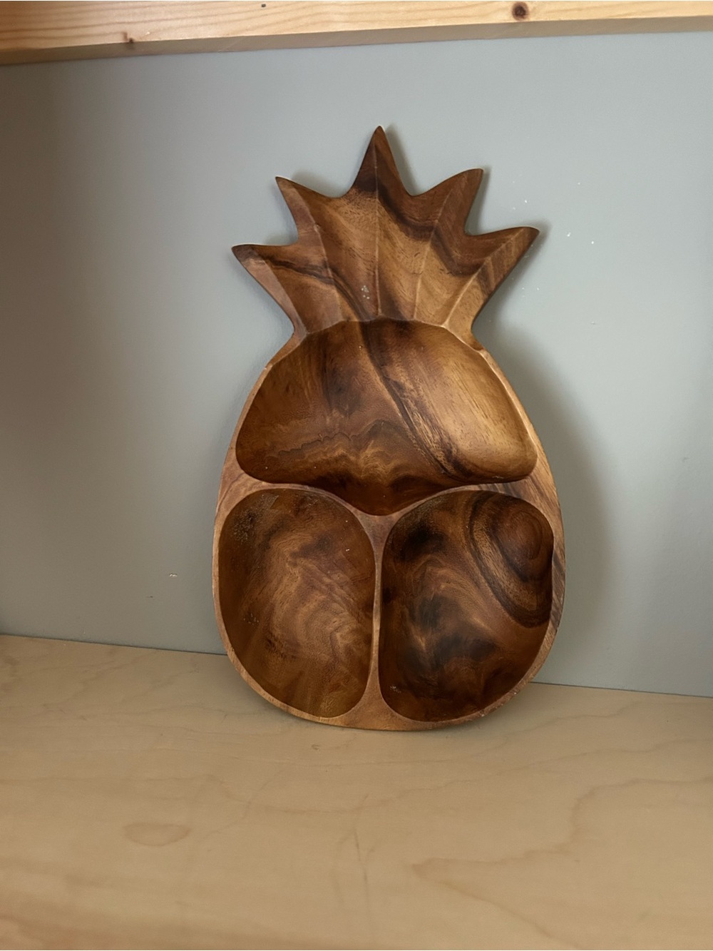 Pineapple-Shaped Wooden Serving Tray - Brown